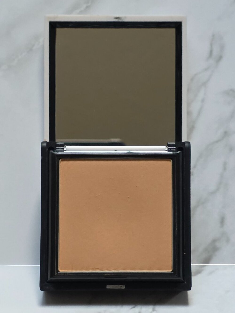 benefit Hello Flawless HONEY Powder Cover Up For Face (0.25 oz.)